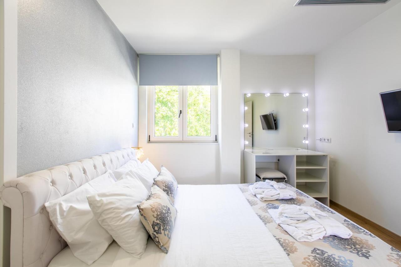 Gk Halepa Luxury Apartment Chrissi Akti Chania Exterior foto